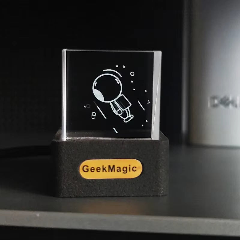 Holodesk Cube Photo Display